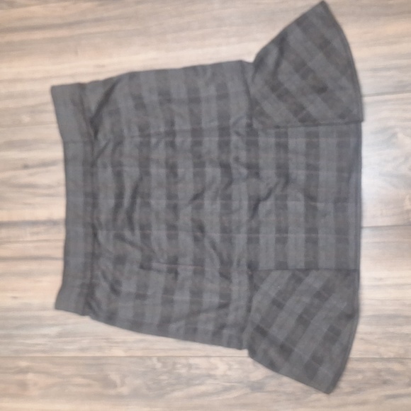 Plaid mid length skirt - Picture 2 of 2